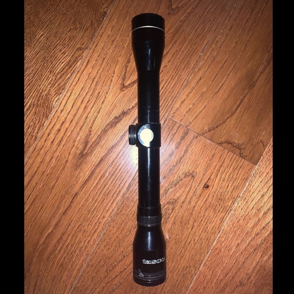 Tasco Rifle Scope with Crosshairs 4 x 32